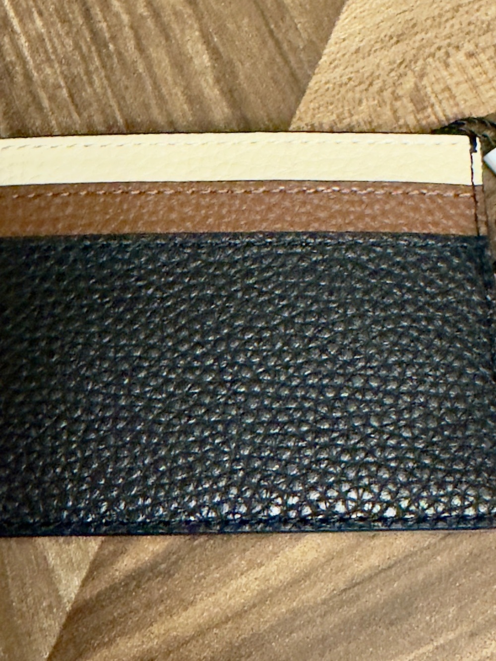 Marc Jacobs Tricolor Pebbled Leather Card Holder - Black Brown Cream - Picture 2 of 4
